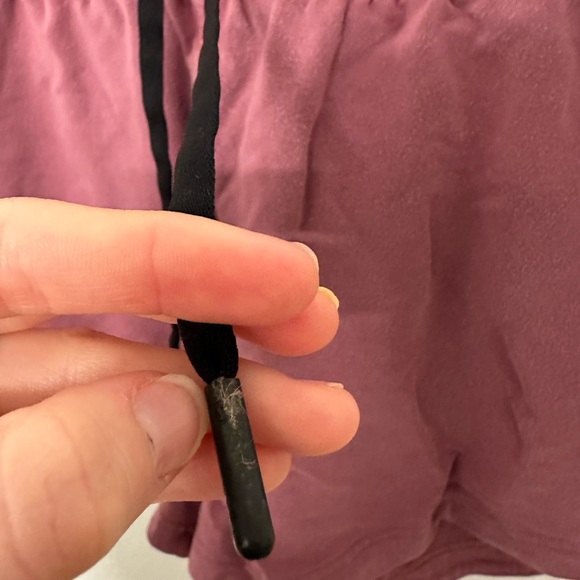 Lululemon inner glow shorts - Picture 2 of 7